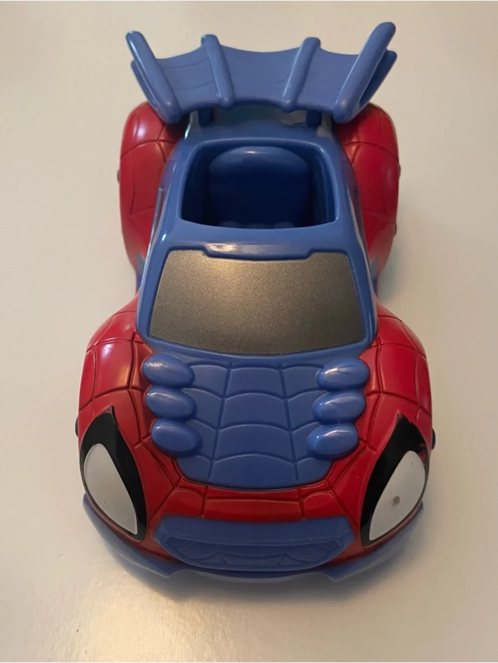 Spiderman car holds figure red blue hero super hero car